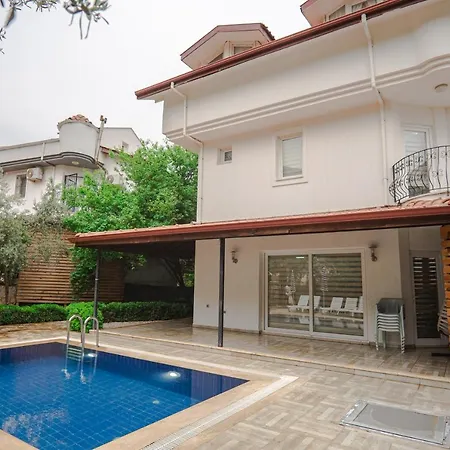 Fethiye Ölüdeniz'de Müstakil Havuzlu Doğa İçinde Villa A2 Villa